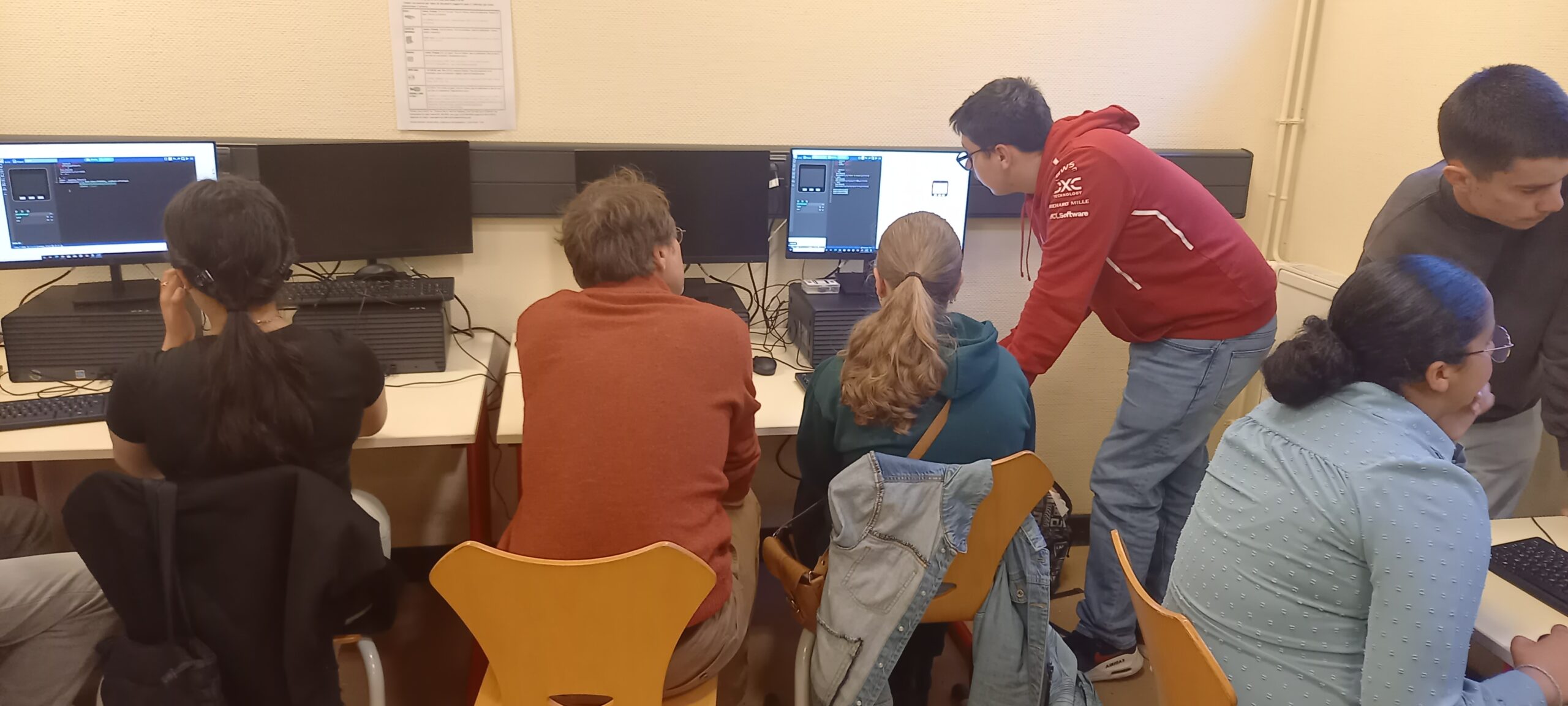 Immersion en TP de NSI au lycée Edmond Perrier