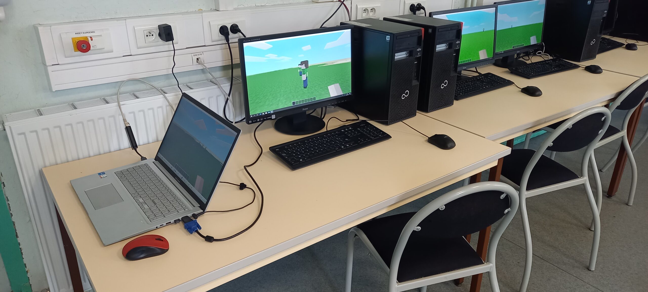 image event Récréer le lycée Edmond Perrier en une heure avec Minetest